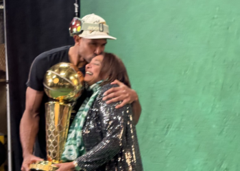 La gloria de un campeón: Al Horford y el orgullo de una madre dominicana