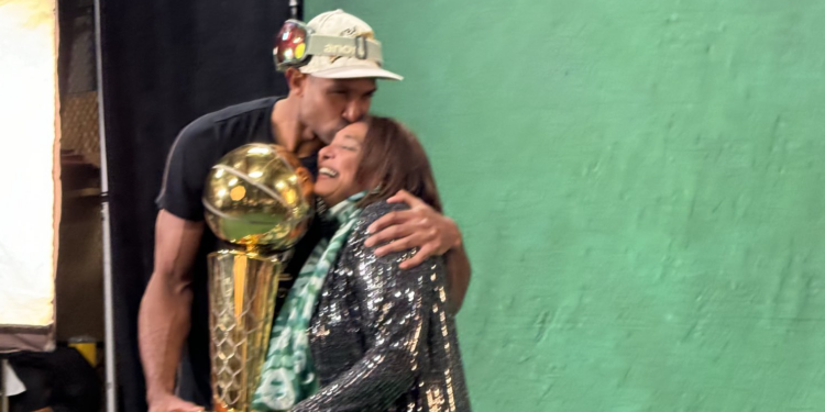 La gloria de un campeón: Al Horford y el orgullo de una madre dominicana
