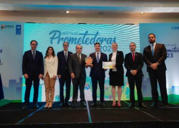 Popular recibe premio de “Prácticas prometedoras” por su iniciativa “Finanzas con Propósito”