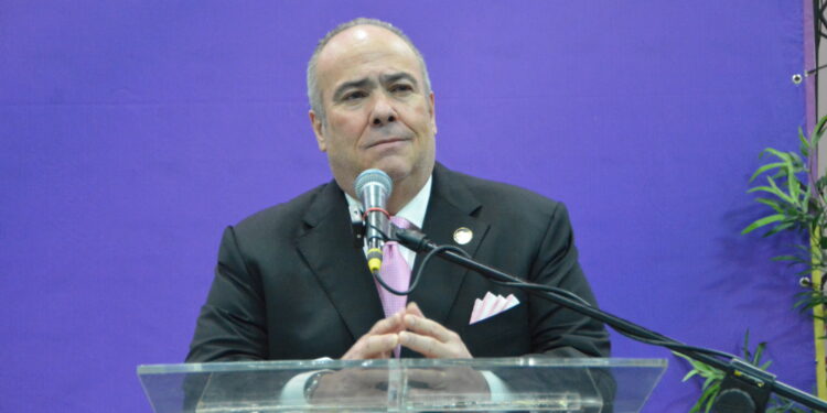 Charles Mariotti formaliza convocatoria del Comité Central del PLD