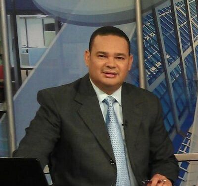 Franklin Vásquez plantea profunda revisión del sistema fiscal