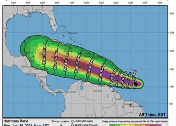 ’Beryl' se convierte en huracán de categoría 3  en su aproximación por el Caribe