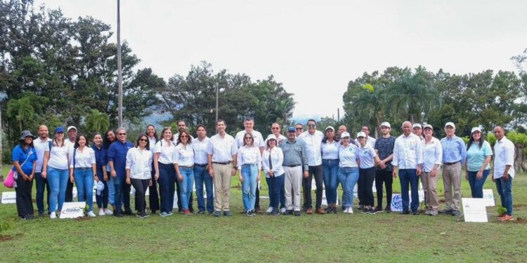 El Fondo Agua impacta con la siembra de 1.3 millones de árboles