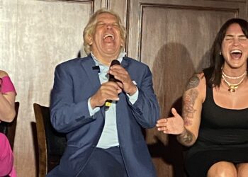 La Lechuga: un viaje tragicómico por los vínculos familiares en la Sala Ravelo