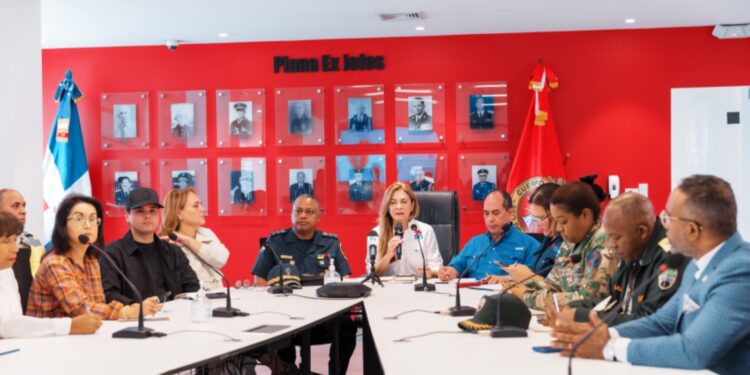 Alcaldía moviliza recursos preventivos ante amenaza de huracán Beryl