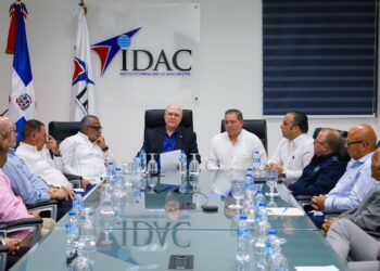 Expertos de EEUU elogian el desempeño aviación de RD tras auditoría de la FAA