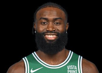 Los Celtics rozan la gloria al triunfar ante los Mavericks; se colocan 3-0