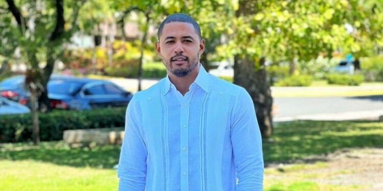 Anuncian velatorio de Julio César de la Rosa Peralta, mientras Policía investiga su muerte