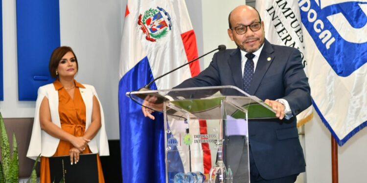DGII recibe certificaciones internacionales en antisoborno y cumplimiento