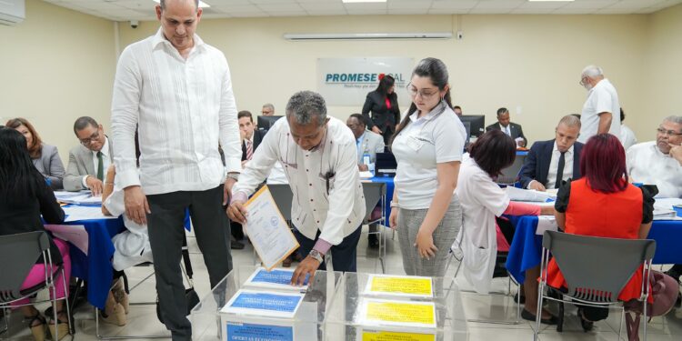 Gobierno invertirá más de mil millones de pesos en medicamentos