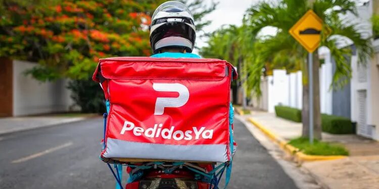 PedidoYa reemplaza mochilas en mal estado tras intervención de Pro Consumidor