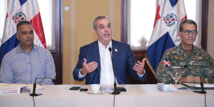 Presidente Abinader afirma que lo principal es salvar vida ante el paso de Berly