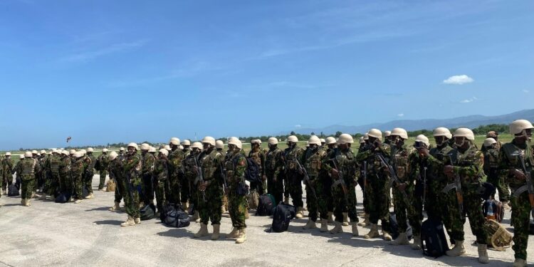Policía Keniana llega a Haití para liderar misión multinacional de seguridad