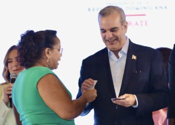 Abinader resalta reducción de la pobreza y el éxito de las políticas sociales