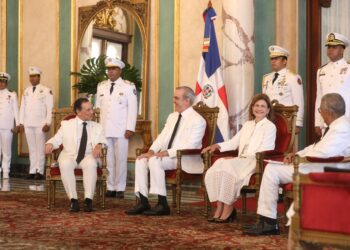 Presidente Luis Abinader recibe cartas credenciales de siete nuevos embajadores