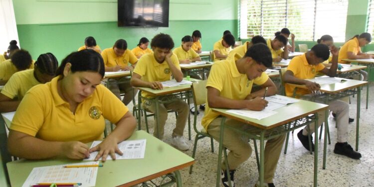 Minerd anuncia resultados preliminares de Pruebas Nacionales 2024