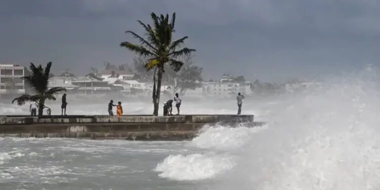 Jamaica en el ojo del huracán Beryl: categoría 5 aterroriza el Caribe