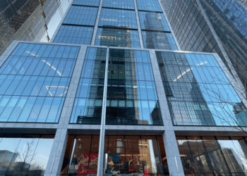 BlackRock eleva los activos gestionados a un récord de 10,6 billones de dólares