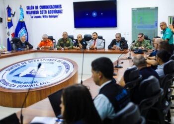 Últimas orientaciones para Pedernales y Barahona ante el paso del huracán Beryl