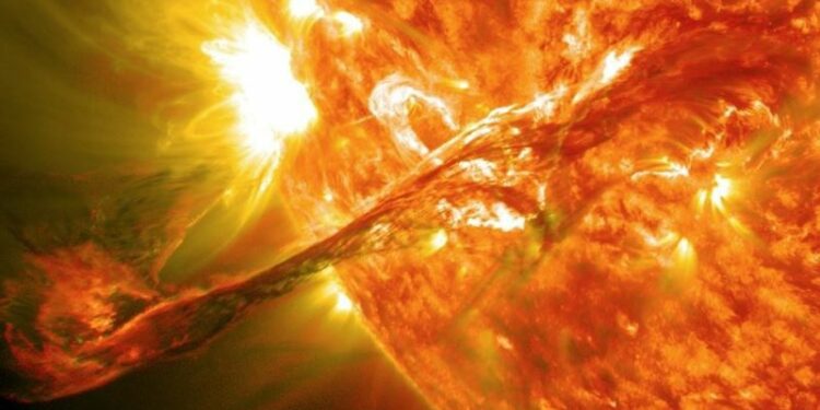 Supertormenta solar de mayo hizo historia con la migración de satélites