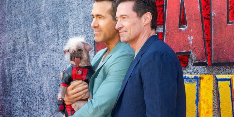 Hugh Jackman vuelve a Marvel con 'Deadpool y Lobezno' y ensalza a Ryan Reynolds