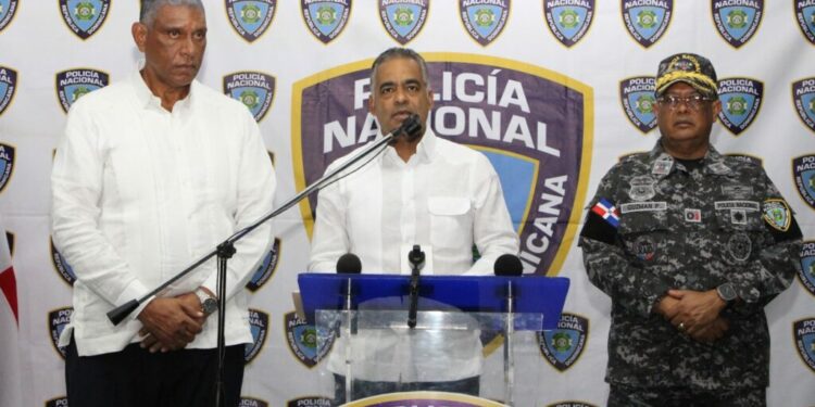 Gobierno anuncia reestructuración y más recursos para la Dicrim