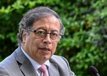 Petro cuestiona el proceso electoral en Venezuela