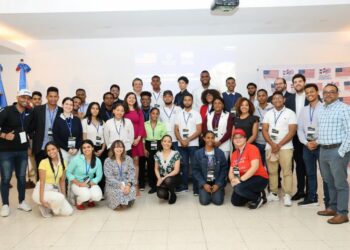 ICDA y Embajada de EE.UU realizan Hackathon para fomentar educación STEAM 