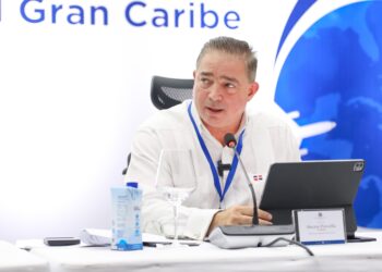 Héctor Porcella: cielos abiertos fortalecen transporte aéreo en RD