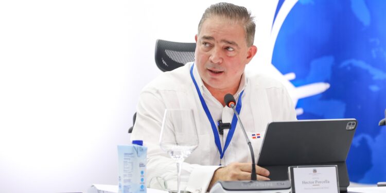 Héctor Porcella: cielos abiertos fortalecen transporte aéreo en RD