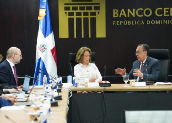 Misión del FM: RD crece 5.1 % con inflación controlada en este año