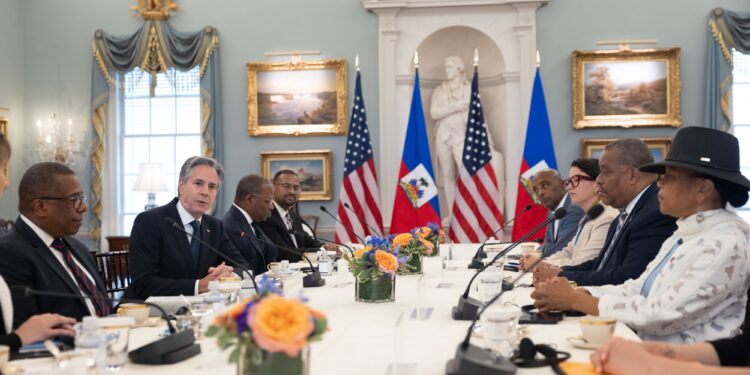 Blinken y primer Ministro de Haití abordan llegada de la misión de seguridad internacional