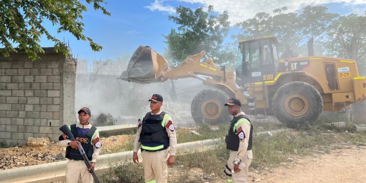 MOPC refuerza control en la Circunvalación Norte