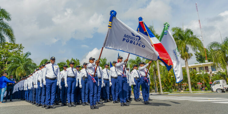 Graduados 562 nuevos agentes penitenciarios para servir en centros del país