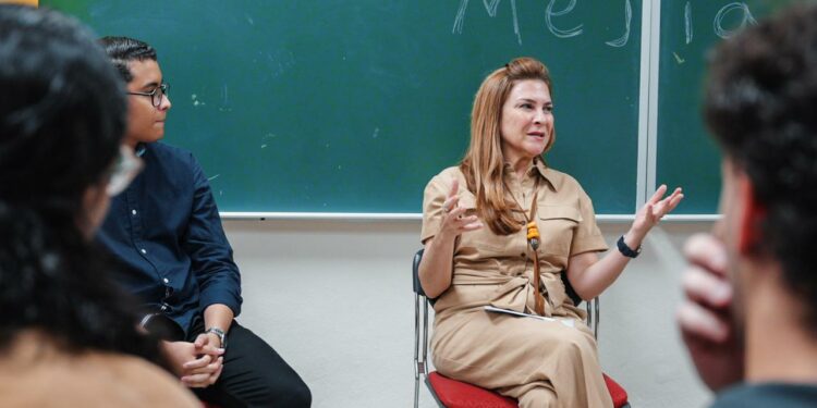 Carolina Mejía: "No se hacen políticas públicas lejos de la gente"