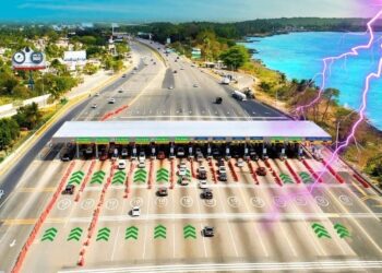 Rayo interrumpe servicios en peaje de Las Américas