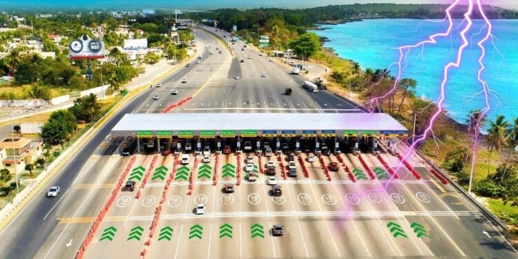 Rayo interrumpe servicios en peaje de Las Américas