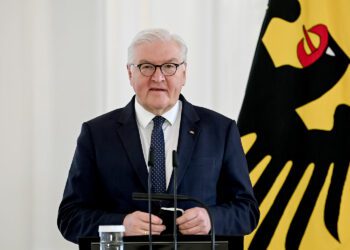 Steinmeier llama a defender la democracia en conmemoración del atentado contra Hitler