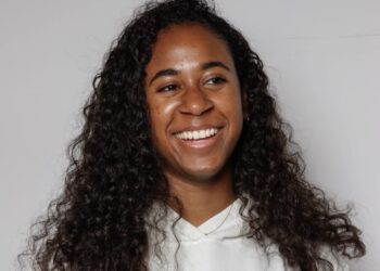 Joven dominicana admitida en la Universidad de las Artes de Londres