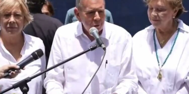 González augura tras votar que éste será "el día de la reconciliación" en Venezuela