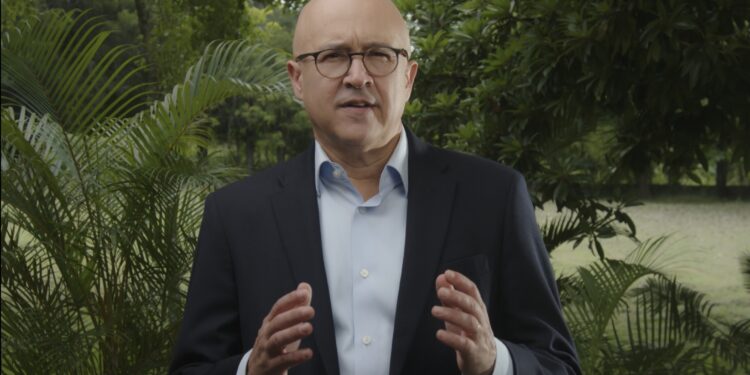 Francisco Domínguez Brito anuncia candidatura a la presidencia del PLD