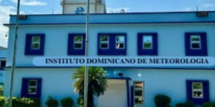 Meteorología en RD influenciada por vaguada y el polvo del Sahara