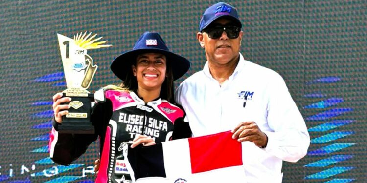 Dominicana Kristal Silfa se corona campeona latinoamericana motovelocidad 500cc femenino