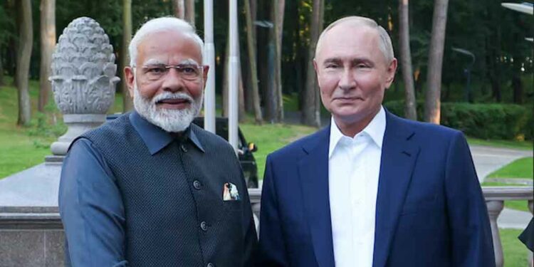 Modi pide a Putin acabar con la guerra: "No se puede lograr una solución en el campo de batalla"