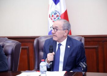 MESCyT y MEPyD impulsarán carreras STEM en nuevas ofertas becas