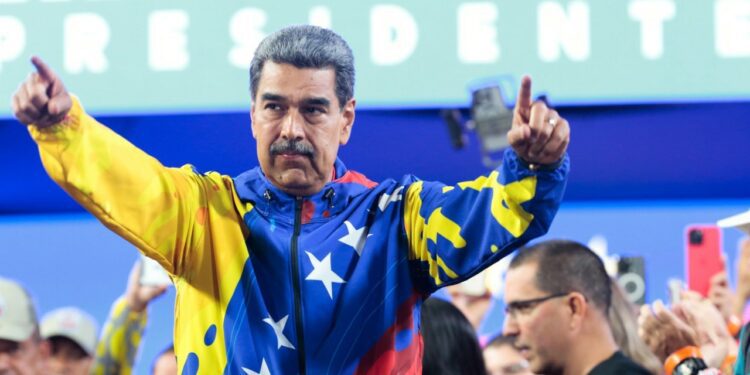 Maduro denuncia intento de golpe de Estado tras elecciones