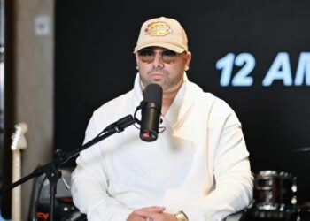 El dolor de un padre: Wisin, quien perdió a una hija, pone a llorar al Dotol Nastra