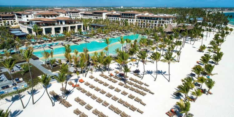 Lopesan Costa Bávaro recibe cuatro diamantes AAA nuevamente