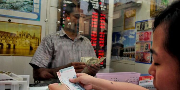 Las remesas a América Latina y el Caribe alcanzan nuevos récords en 2023