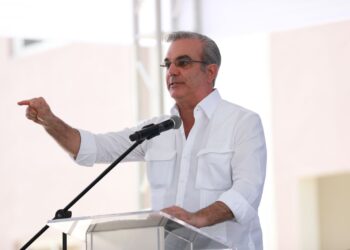 Presidente Abinader promete endurecer lucha contra corrupción